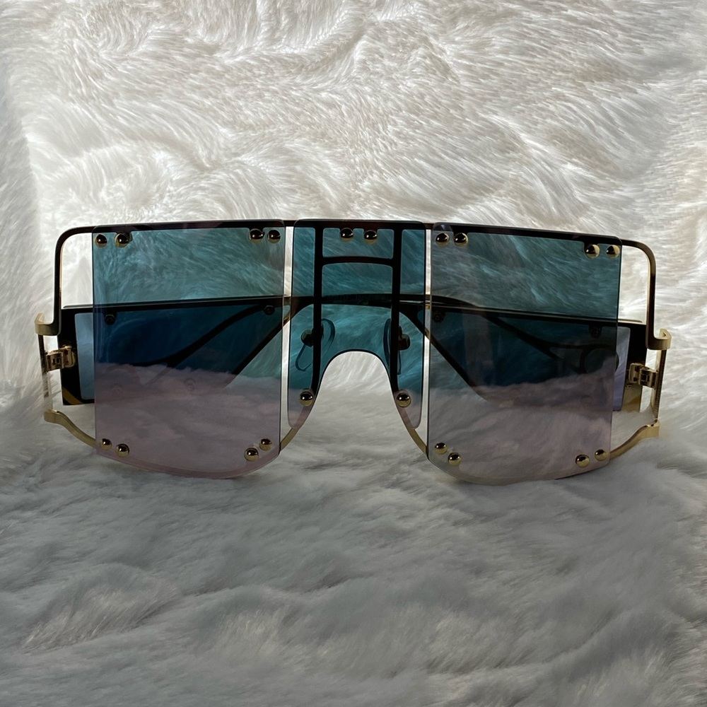 Oversized Frames - image 1